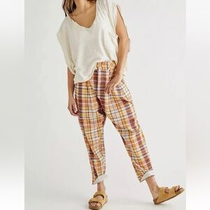 Free people make a stand Plaid Women's trouser Pants size small NWT mustard